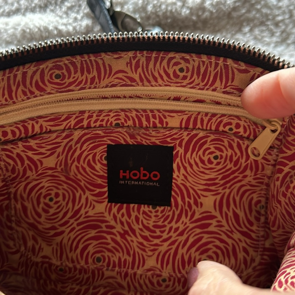 HOBO International Small, Black, Genuine Leather Bag, Crossbody Handbag. - Picture 6 of 8